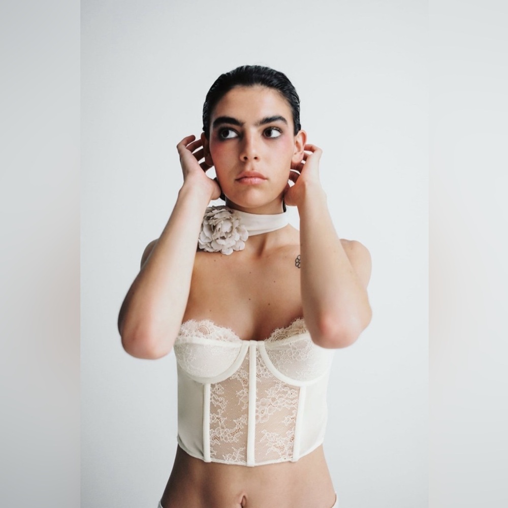 Cream Lace Bustier Top and Pants - Picture 7 of 10